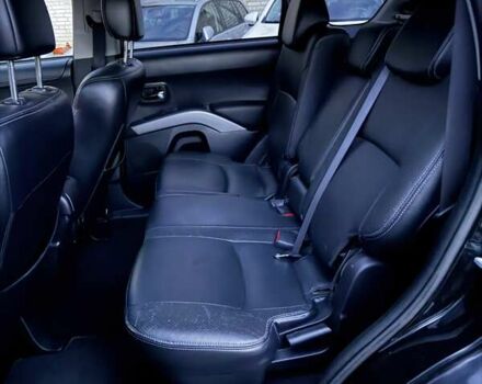 Чорний Пежо 4007, об'ємом двигуна 2.2 л та пробігом 210 тис. км за 9999 $, фото 73 на Automoto.ua