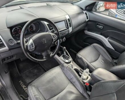 Чорний Пежо 4007, об'ємом двигуна 2.2 л та пробігом 184 тис. км за 9990 $, фото 29 на Automoto.ua