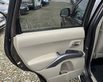 Коричневый Пежо 4007, объемом двигателя 2.18 л и пробегом 258 тыс. км за 10000 $, фото 21 на Automoto.ua