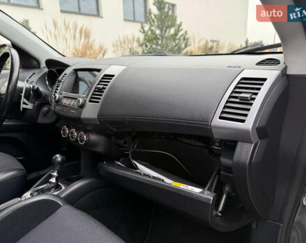 Коричневый Пежо 4007, объемом двигателя 2.2 л и пробегом 235 тыс. км за 10500 $, фото 30 на Automoto.ua