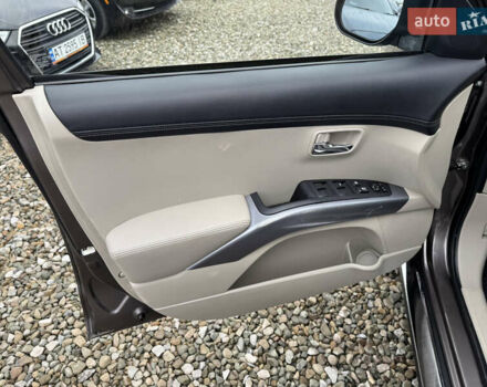 Коричневый Пежо 4007, объемом двигателя 2.18 л и пробегом 258 тыс. км за 10000 $, фото 16 на Automoto.ua