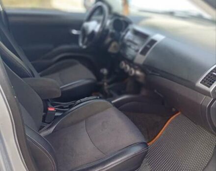 Серый Пежо 4007, объемом двигателя 2.18 л и пробегом 292 тыс. км за 9500 $, фото 4 на Automoto.ua