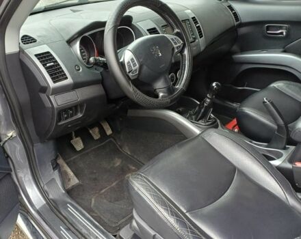 Серый Пежо 4007, объемом двигателя 2.2 л и пробегом 280 тыс. км за 4900 $, фото 7 на Automoto.ua