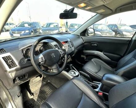Серый Пежо 4007, объемом двигателя 2.36 л и пробегом 167 тыс. км за 9500 $, фото 15 на Automoto.ua