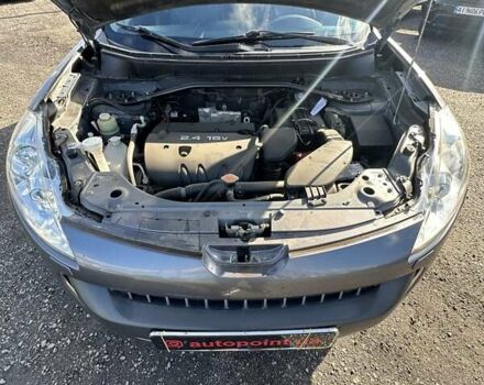 Серый Пежо 4007, объемом двигателя 2.36 л и пробегом 167 тыс. км за 9500 $, фото 38 на Automoto.ua