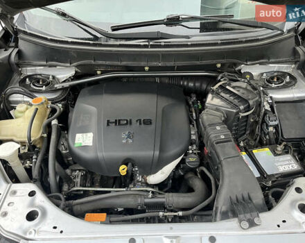 Сірий Пежо 4007, об'ємом двигуна 2.2 л та пробігом 250 тис. км за 9500 $, фото 11 на Automoto.ua