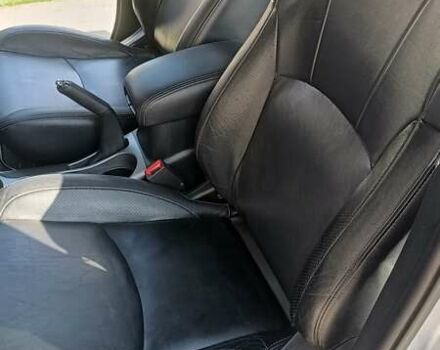 Сірий Пежо 4007, об'ємом двигуна 2.18 л та пробігом 210 тис. км за 10800 $, фото 19 на Automoto.ua