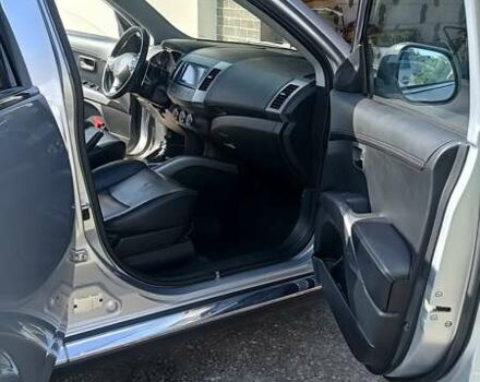 Сірий Пежо 4007, об'ємом двигуна 2.18 л та пробігом 210 тис. км за 10800 $, фото 11 на Automoto.ua