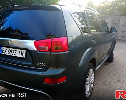 Зеленый Пежо 4007, объемом двигателя 2.2 л и пробегом 223 тыс. км за 8300 $, фото 2 на Automoto.ua