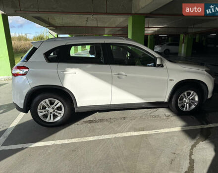 Белый Пежо 4008, объемом двигателя 2 л и пробегом 69 тыс. км за 12500 $, фото 6 на Automoto.ua