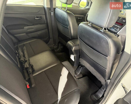 Белый Пежо 4008, объемом двигателя 2 л и пробегом 69 тыс. км за 12500 $, фото 16 на Automoto.ua