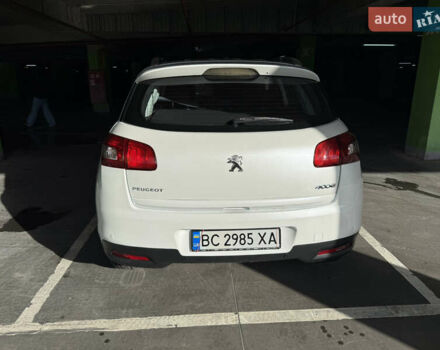 Белый Пежо 4008, объемом двигателя 2 л и пробегом 69 тыс. км за 12500 $, фото 2 на Automoto.ua