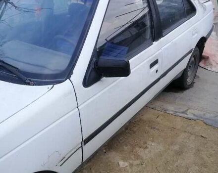 Белый Пежо 405, объемом двигателя 1.6 л и пробегом 217 тыс. км за 600 $, фото 2 на Automoto.ua