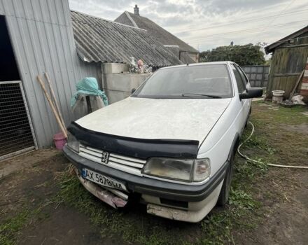 Белый Пежо 405, объемом двигателя 1.9 л и пробегом 250 тыс. км за 500 $, фото 3 на Automoto.ua
