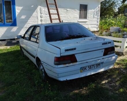 Белый Пежо 405, объемом двигателя 1.9 л и пробегом 196 тыс. км за 600 $, фото 7 на Automoto.ua
