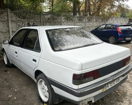 Белый Пежо 405, объемом двигателя 1.6 л и пробегом 207 тыс. км за 950 $, фото 2 на Automoto.ua