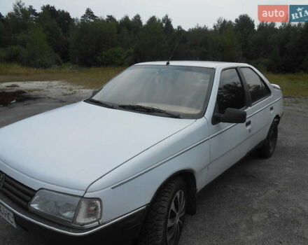 Белый Пежо 405, объемом двигателя 1.9 л и пробегом 300 тыс. км за 1600 $, фото 6 на Automoto.ua