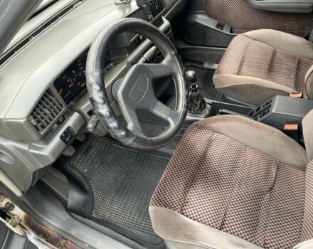 Белый Пежо 405, объемом двигателя 2 л и пробегом 160 тыс. км за 800 $, фото 5 на Automoto.ua