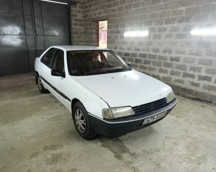 Білий Пежо 405, об'ємом двигуна 0 л та пробігом 255 тис. км за 729 $, фото 1 на Automoto.ua