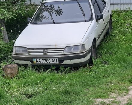 Белый Пежо 405, объемом двигателя 1 л и пробегом 35 тыс. км за 450 $, фото 4 на Automoto.ua