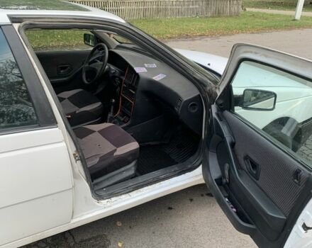 Белый Пежо 405, объемом двигателя 0 л и пробегом 1000 тыс. км за 700 $, фото 6 на Automoto.ua