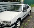 Белый Пежо 405, объемом двигателя 1.6 л и пробегом 200 тыс. км за 1810 $, фото 1 на Automoto.ua