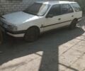 Белый Пежо 405, объемом двигателя 1.6 л и пробегом 400 тыс. км за 400 $, фото 1 на Automoto.ua