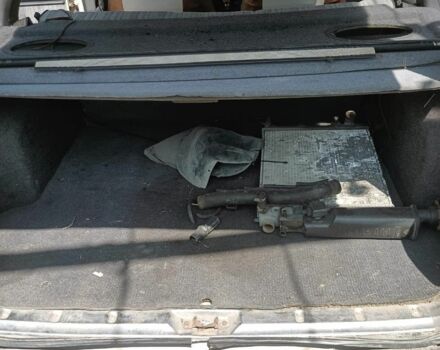 Белый Пежо 405, объемом двигателя 1.6 л и пробегом 400 тыс. км за 400 $, фото 5 на Automoto.ua