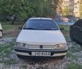 Белый Пежо 405, объемом двигателя 0 л и пробегом 300 тыс. км за 1155 $, фото 1 на Automoto.ua