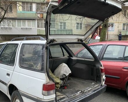 Білий Пежо 405, об'ємом двигуна 1.9 л та пробігом 312 тис. км за 800 $, фото 2 на Automoto.ua
