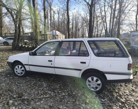 Белый Пежо 405, объемом двигателя 1.9 л и пробегом 293 тыс. км за 1350 $, фото 7 на Automoto.ua