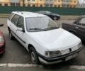 Білий Пежо 405, об'ємом двигуна 1.9 л та пробігом 312 тис. км за 800 $, фото 1 на Automoto.ua