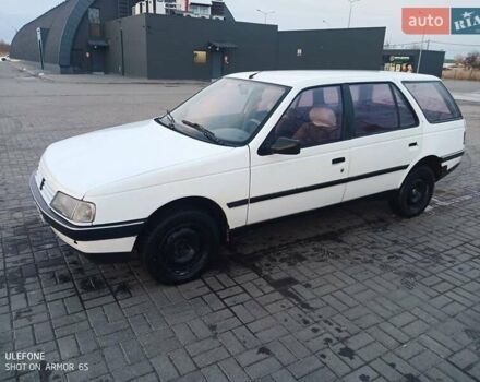 Білий Пежо 405, об'ємом двигуна 1.6 л та пробігом 281 тис. км за 1600 $, фото 3 на Automoto.ua
