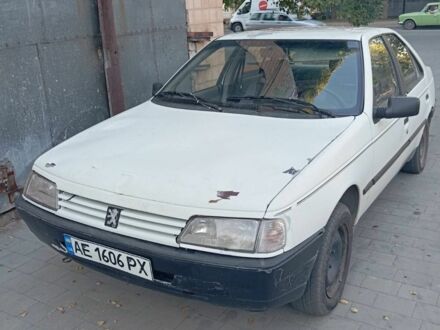 Білий Пежо 405, об'ємом двигуна 1.6 л та пробігом 300 тис. км за 438 $, фото 1 на Automoto.ua