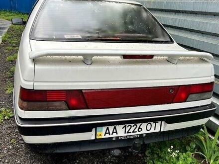 Пежо 405 1989 у Києві на Automoto.ua Білий Пежо 405, об'ємом двигуна 1.6 л та пробігом 200 тис. км за 1810 $, фото 1 на Automoto.ua