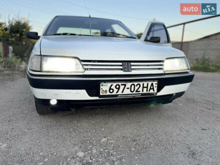 Білий Пежо 405, об'ємом двигуна 1.6 л та пробігом 160 тис. км за 1700 $, фото 1 на Automoto.ua