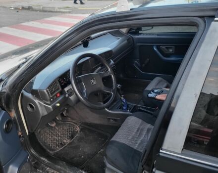 Черный Пежо 405, объемом двигателя 1.9 л и пробегом 350 тыс. км за 800 $, фото 3 на Automoto.ua