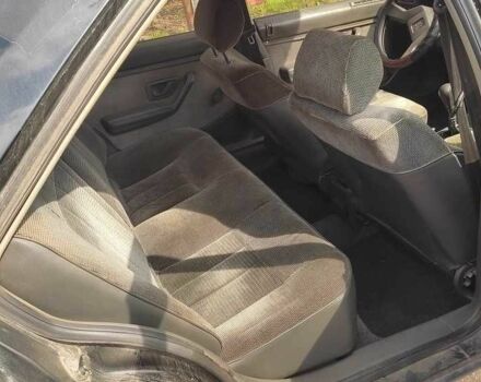 Черный Пежо 405, объемом двигателя 1.6 л и пробегом 280 тыс. км за 600 $, фото 9 на Automoto.ua