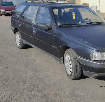 Чорний Пежо 405, об'ємом двигуна 1.6 л та пробігом 178 тис. км за 844 $, фото 1 на Automoto.ua