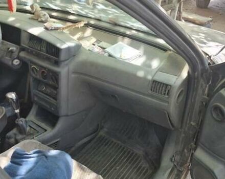 Черный Пежо 405, объемом двигателя 1.6 л и пробегом 300 тыс. км за 700 $, фото 14 на Automoto.ua