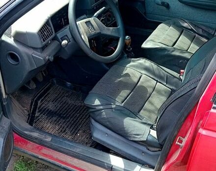 Красный Пежо 405, объемом двигателя 1.6 л и пробегом 0 тыс. км за 1500 $, фото 2 на Automoto.ua