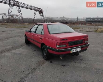 Красный Пежо 405, объемом двигателя 1.6 л и пробегом 323 тыс. км за 1200 $, фото 4 на Automoto.ua
