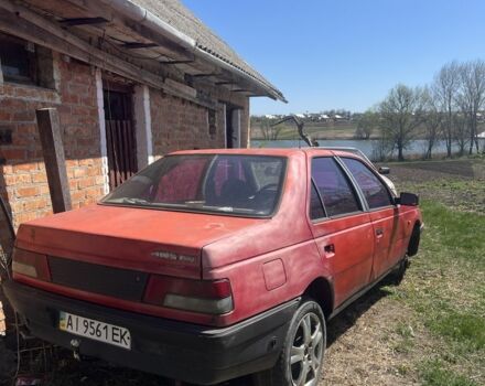 Красный Пежо 405, объемом двигателя 1.6 л и пробегом 999 тыс. км за 596 $, фото 12 на Automoto.ua