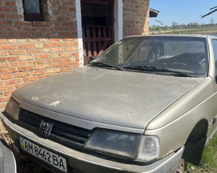 Красный Пежо 405, объемом двигателя 1.6 л и пробегом 999 тыс. км за 596 $, фото 8 на Automoto.ua