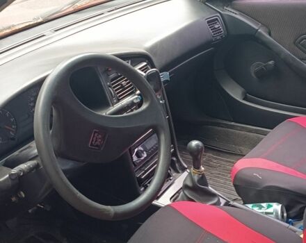 Червоний Пежо 405, об'ємом двигуна 1.6 л та пробігом 111 тис. км за 1250 $, фото 6 на Automoto.ua