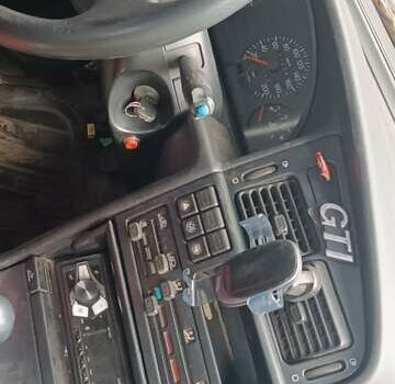 Червоний Пежо 405, об'ємом двигуна 1.58 л та пробігом 111 тис. км за 1000 $, фото 3 на Automoto.ua
