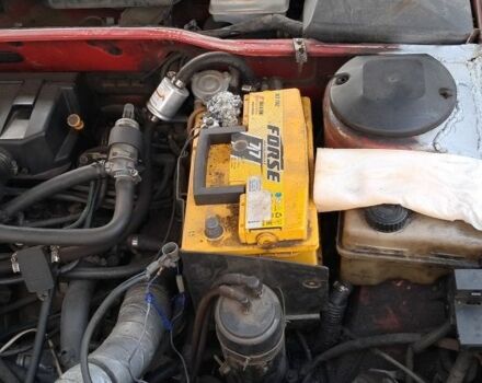 Красный Пежо 405, объемом двигателя 1.8 л и пробегом 340 тыс. км за 239 $, фото 6 на Automoto.ua