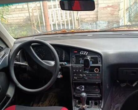 Червоний Пежо 405, об'ємом двигуна 1.58 л та пробігом 111 тис. км за 1000 $, фото 7 на Automoto.ua