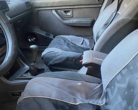 Красный Пежо 405, объемом двигателя 1.8 л и пробегом 350 тыс. км за 1309 $, фото 9 на Automoto.ua