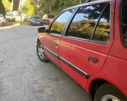 Красный Пежо 405, объемом двигателя 1.8 л и пробегом 350 тыс. км за 1309 $, фото 3 на Automoto.ua